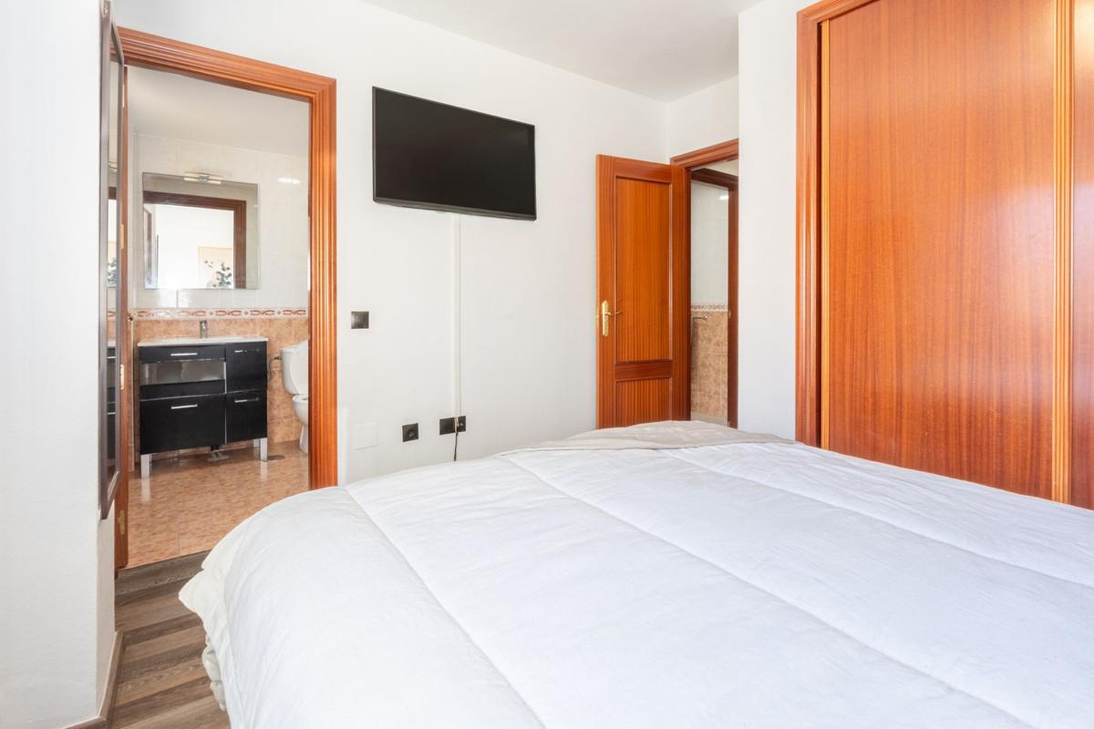 Te koop Middle Floor Apartment Costa Del Sol Las Lagunas € 310.000,-