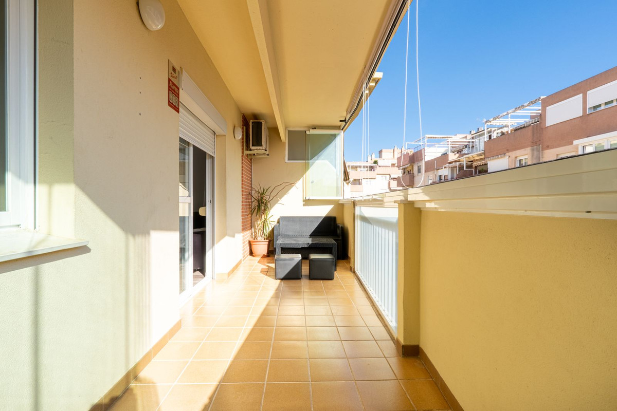 Te koop Middle Floor Apartment Costa Del Sol Las Lagunas € 310.000,-