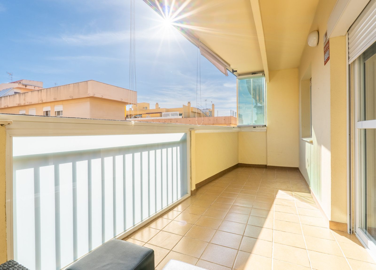Te koop Middle Floor Apartment Costa Del Sol Las Lagunas € 310.000,-