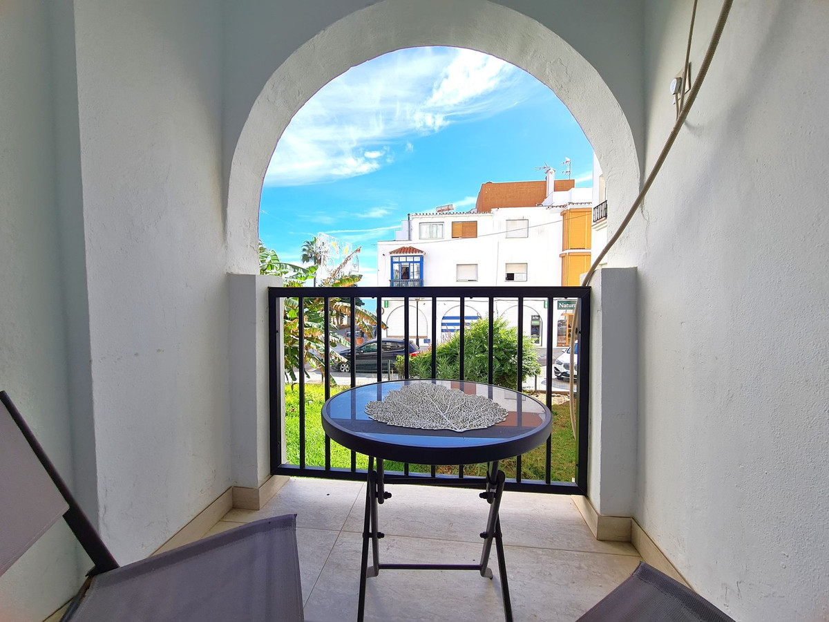 Te koop Middle Floor Apartment Costa Del Sol San Luis De Sabinillas € 320.000,-