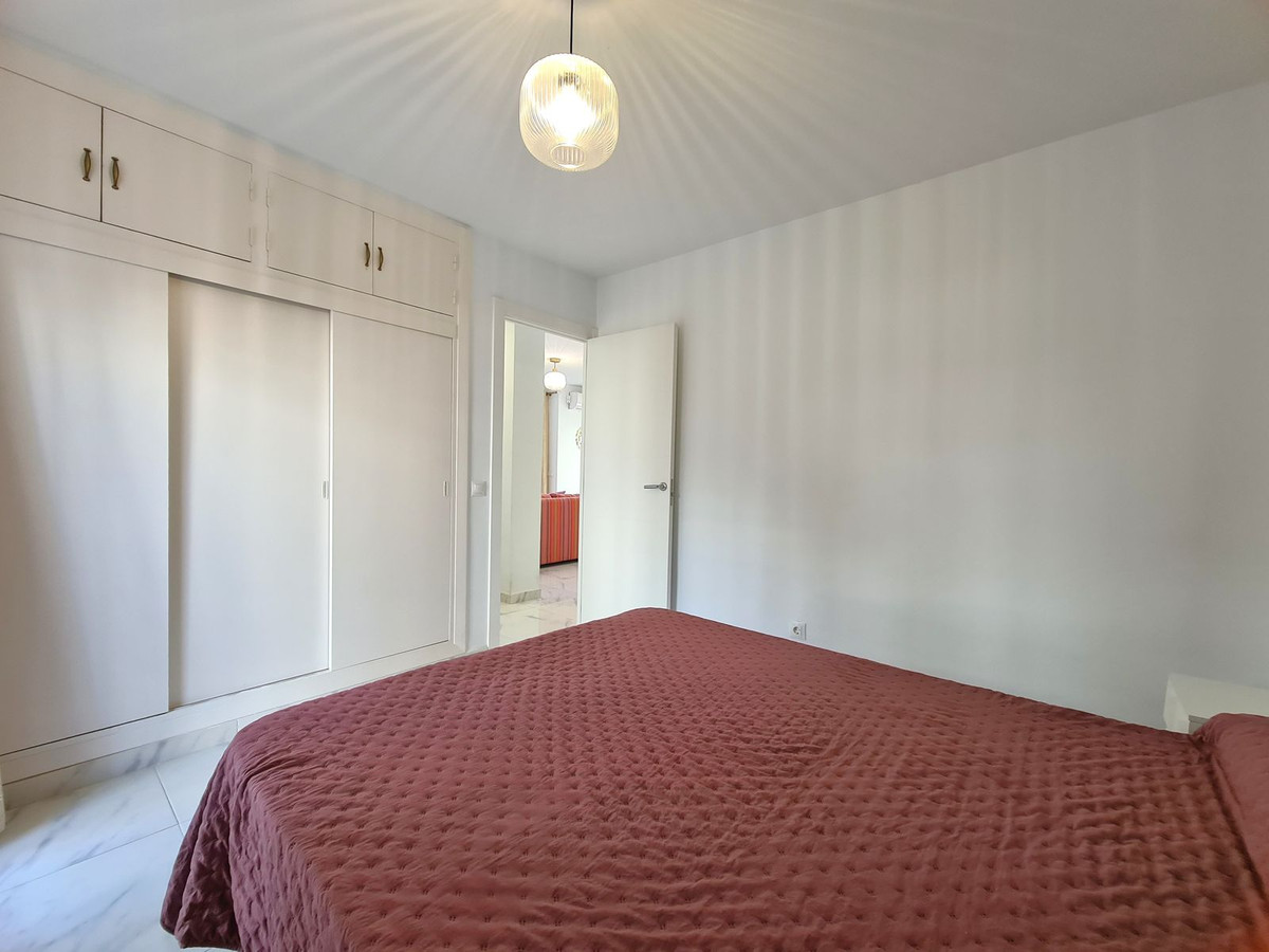 Te koop Middle Floor Apartment Costa Del Sol San Luis De Sabinillas € 320.000,-