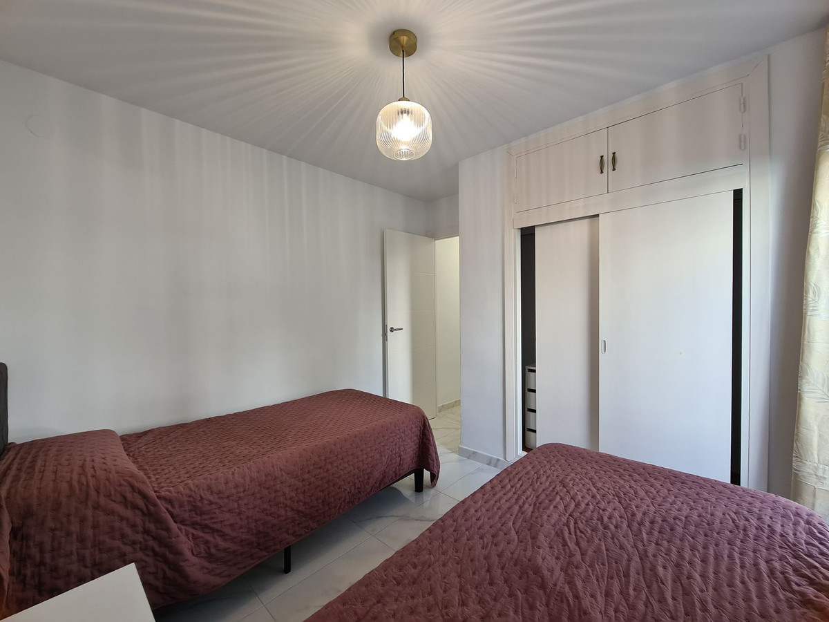 Te koop Middle Floor Apartment Costa Del Sol San Luis De Sabinillas € 320.000,-