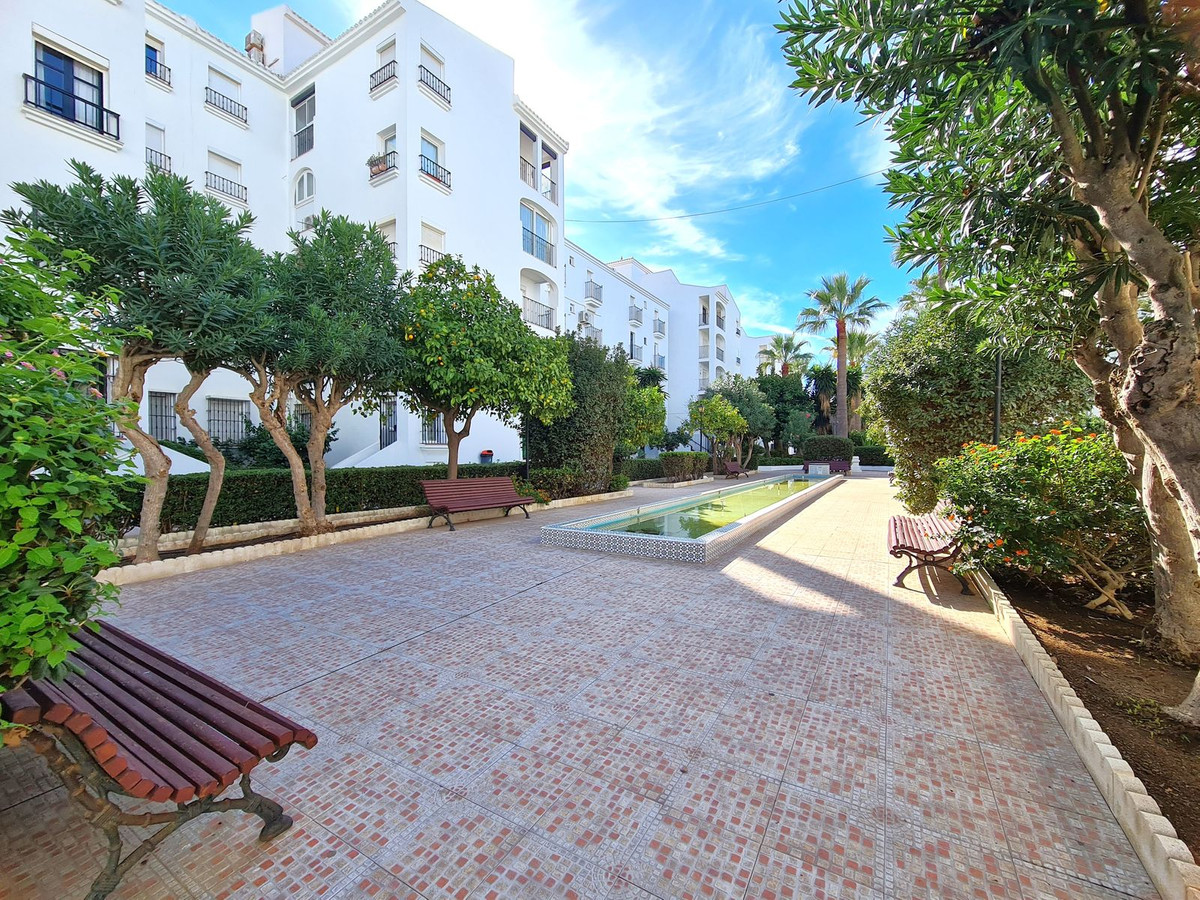 Te koop Middle Floor Apartment Costa Del Sol San Luis De Sabinillas € 320.000,-