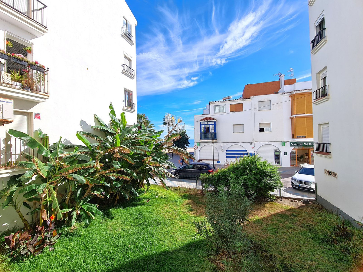 Te koop Middle Floor Apartment Costa Del Sol San Luis De Sabinillas € 320.000,-