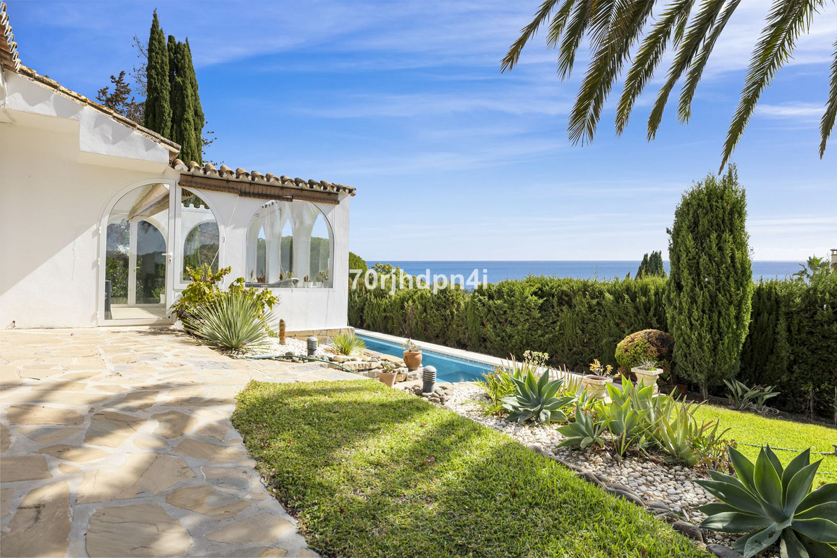 Te koop Vrijstaande Villa Costa Del Sol El Padron € 890.000,-