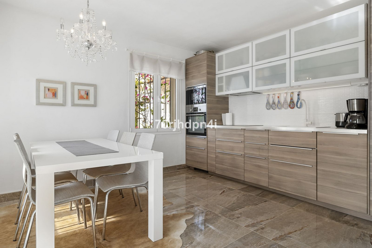 Te koop Vrijstaande Villa Costa Del Sol El Padron € 890.000,-