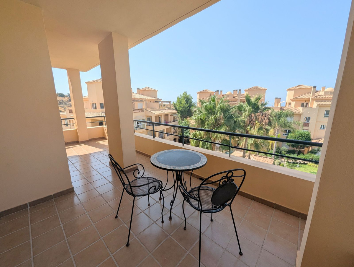 Te koop Middle Floor Apartment Costa Del Sol Calahonda € 239.000,-