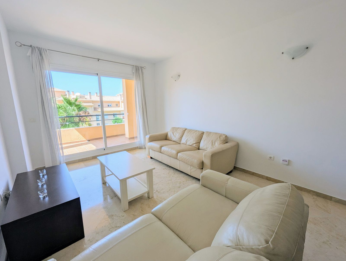 Te koop Middle Floor Apartment Costa Del Sol Calahonda € 239.000,-