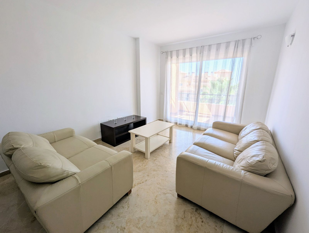 Te koop Middle Floor Apartment Costa Del Sol Calahonda € 239.000,-