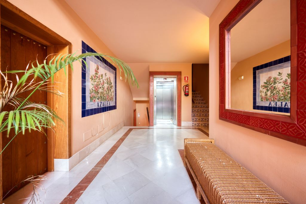 Te koop Middle Floor Apartment Costa Del Sol Marbella € 649.000,-