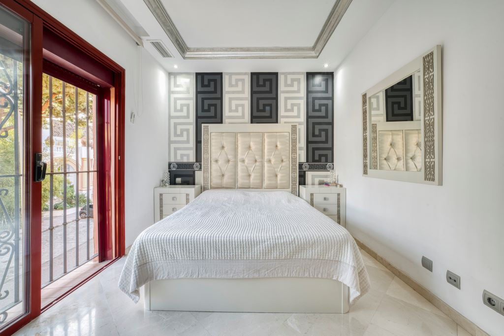 Te koop Middle Floor Apartment Costa Del Sol Marbella € 649.000,-