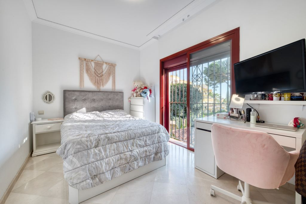 Te koop Middle Floor Apartment Costa Del Sol Marbella € 649.000,-