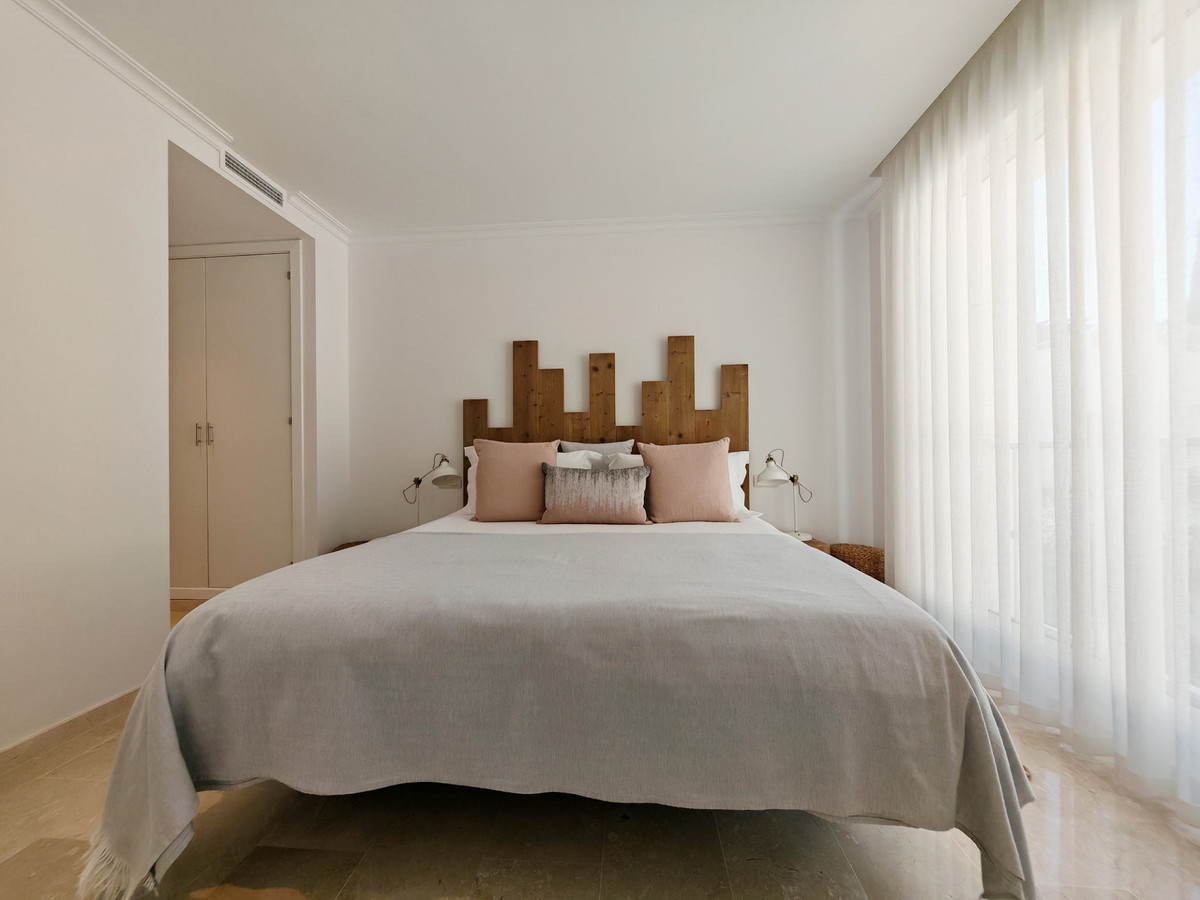 Te koop Middle Floor Apartment Costa Del Sol La Mairena € 530.000,-