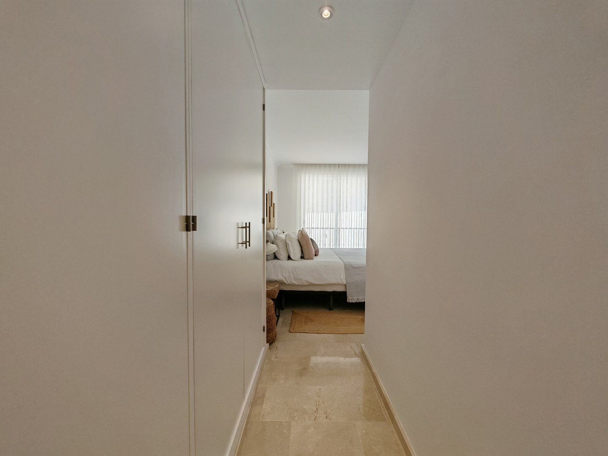 Te koop Middle Floor Apartment Costa Del Sol La Mairena € 530.000,-