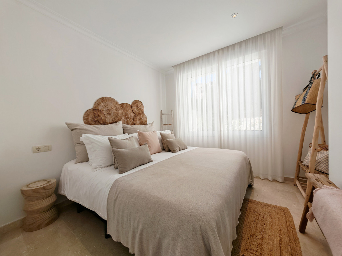 Te koop Middle Floor Apartment Costa Del Sol La Mairena € 530.000,-