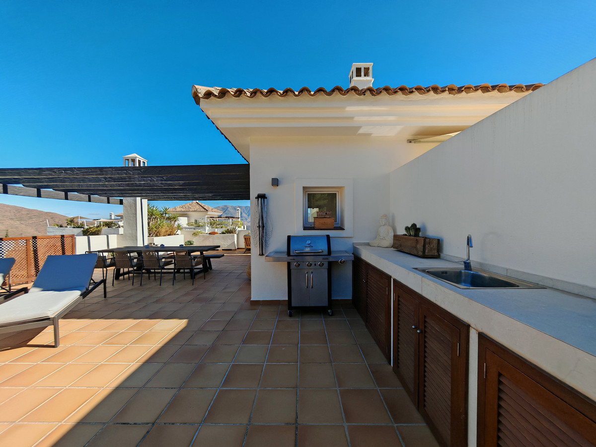 Te koop Middle Floor Apartment Costa Del Sol La Mairena € 530.000,-