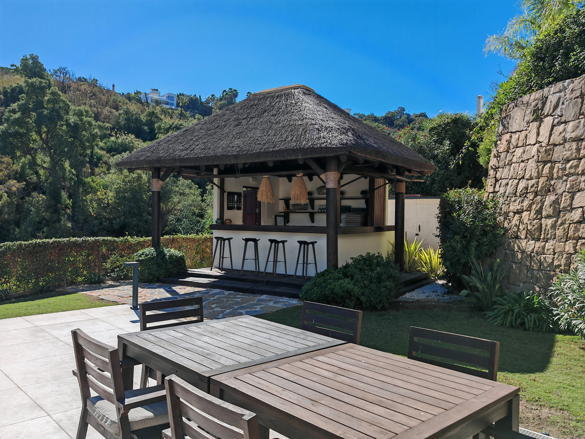 Te koop Middle Floor Apartment Costa Del Sol La Mairena € 530.000,-