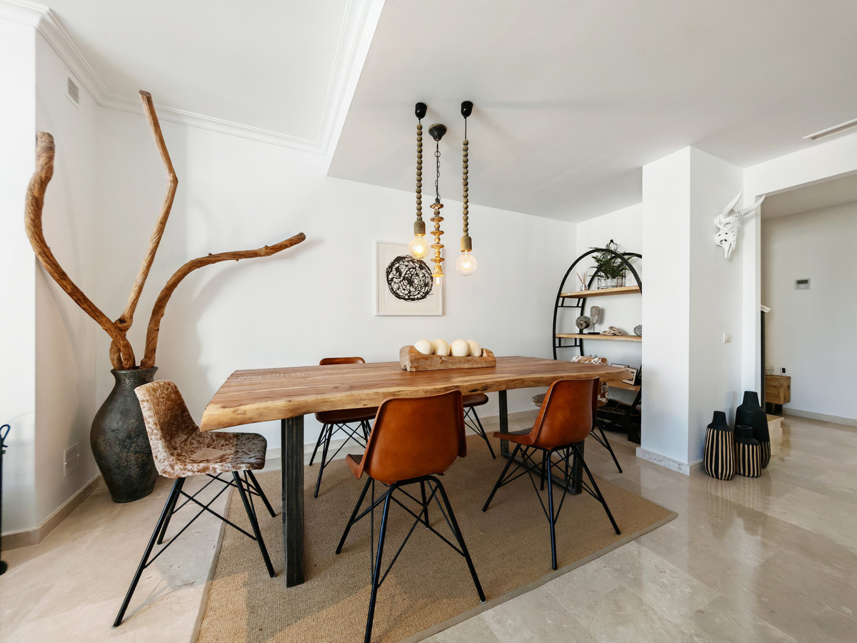 Te koop Middle Floor Apartment Costa Del Sol La Mairena € 530.000,-