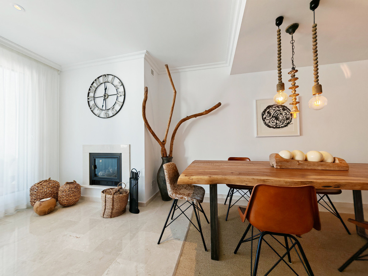 Te koop Middle Floor Apartment Costa Del Sol La Mairena € 530.000,-