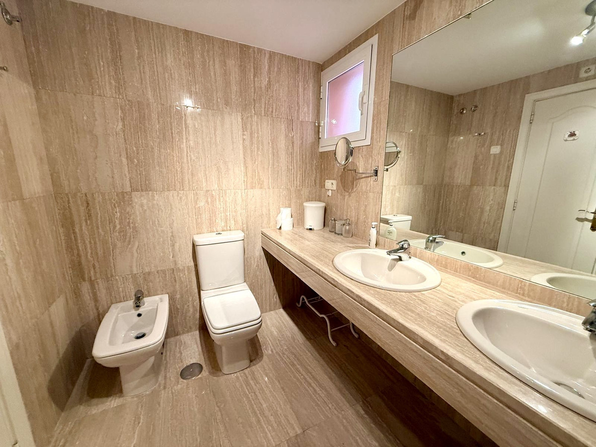 Te koop Middle Floor Apartment Costa Del Sol Puerto Banús € 790.000,-