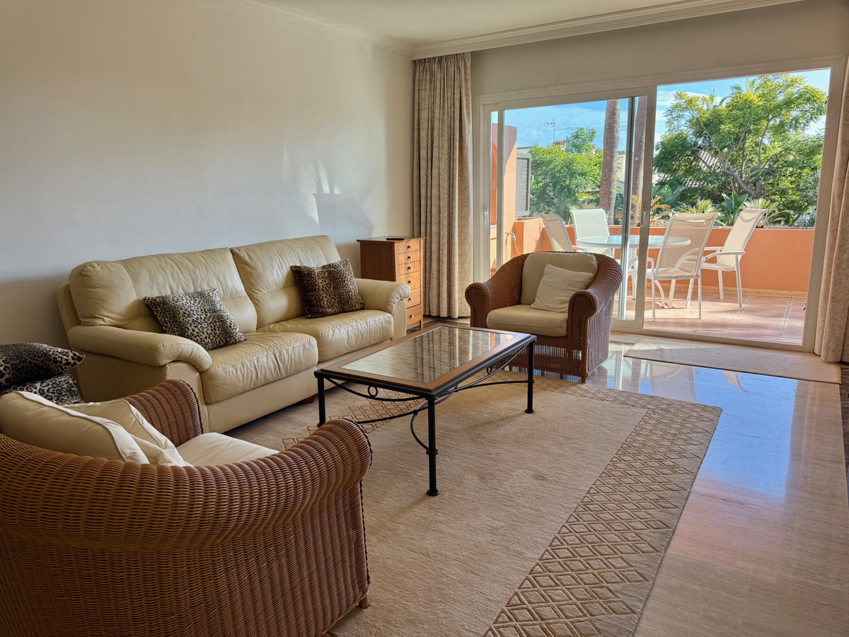 Te koop Middle Floor Apartment Costa Del Sol Puerto Banús € 790.000,-