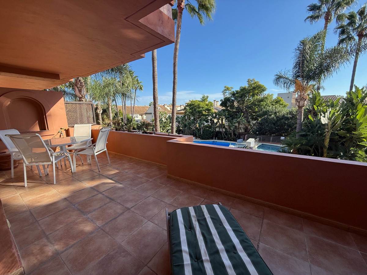Te koop Middle Floor Apartment Costa Del Sol Puerto Banús € 790.000,-