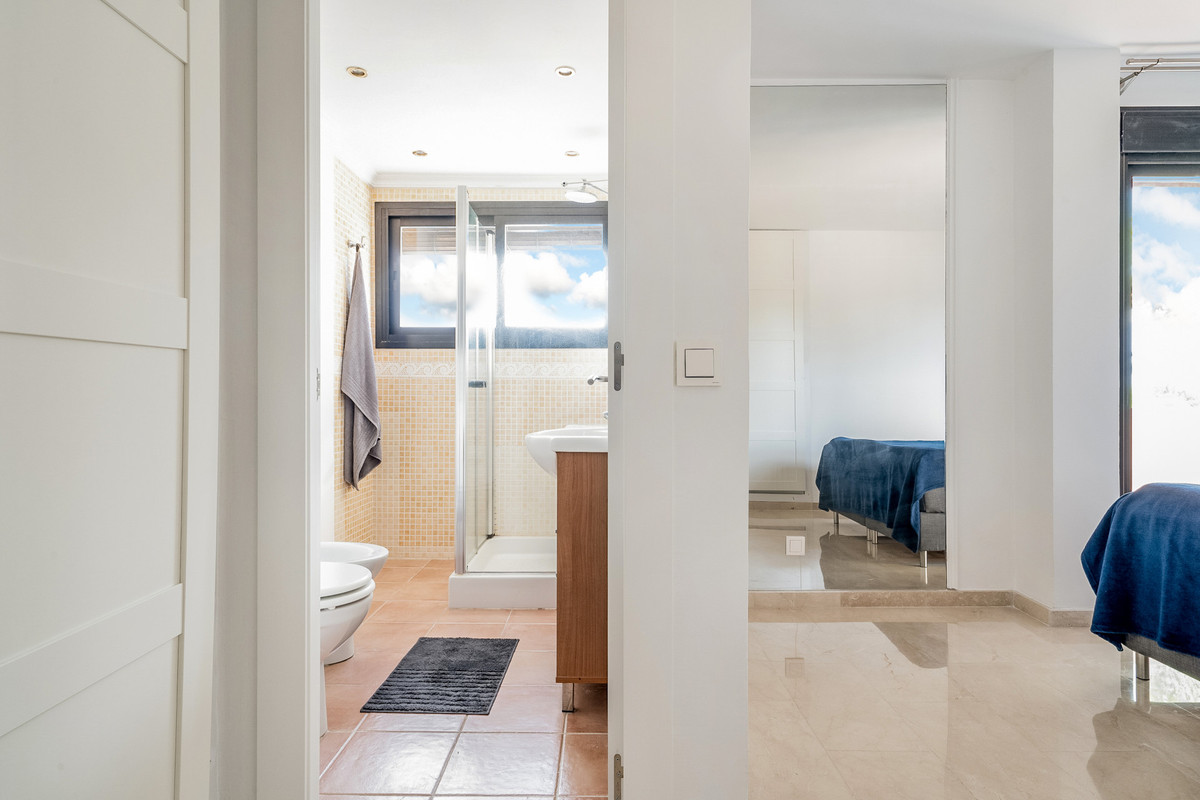 Te koop Middle Floor Apartment Costa Del Sol Nueva Andalucía € 499.000,-