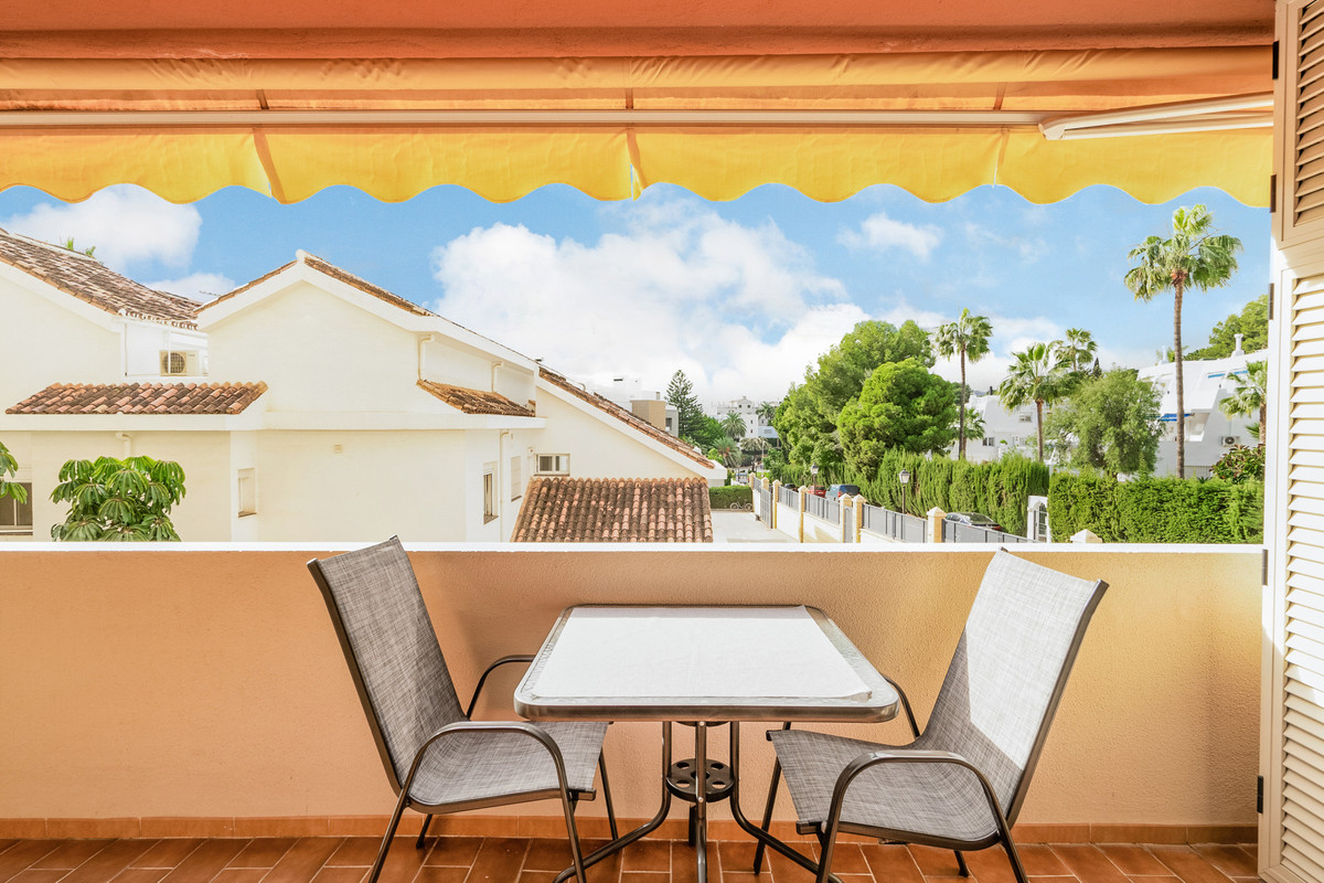 Te koop Middle Floor Apartment Costa Del Sol Nueva Andalucía € 499.000,-