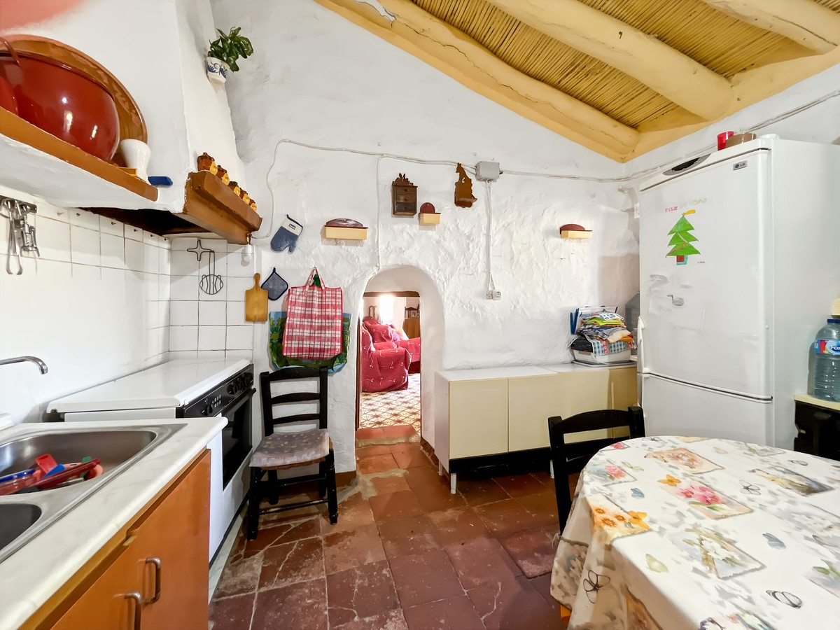 Te koop Finca - Cortijo Costa Del Sol Comares € 288.000,-