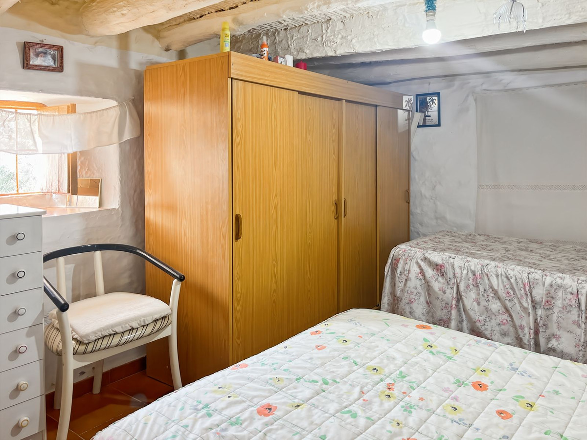 Te koop Finca - Cortijo Costa Del Sol Comares € 288.000,-