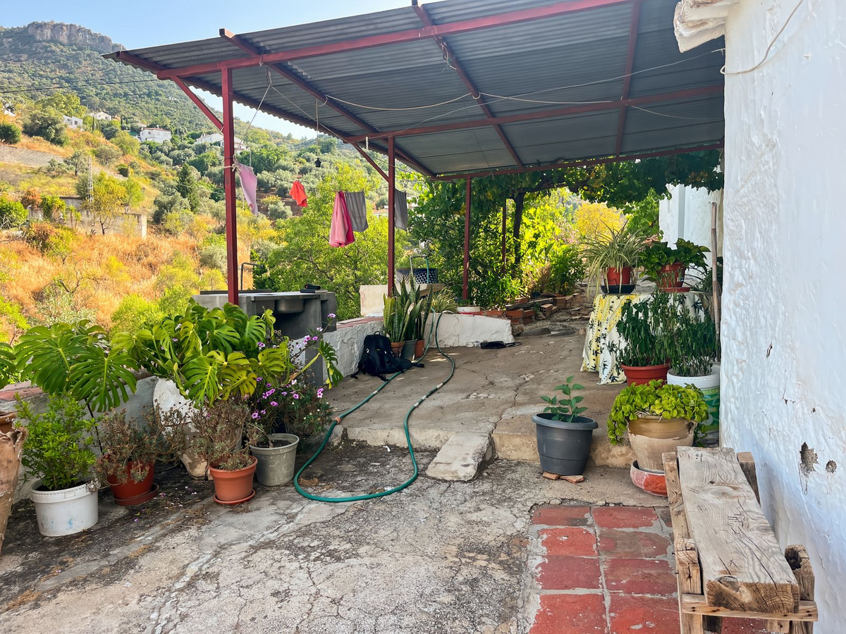 Te koop Finca - Cortijo Costa Del Sol Comares € 288.000,-