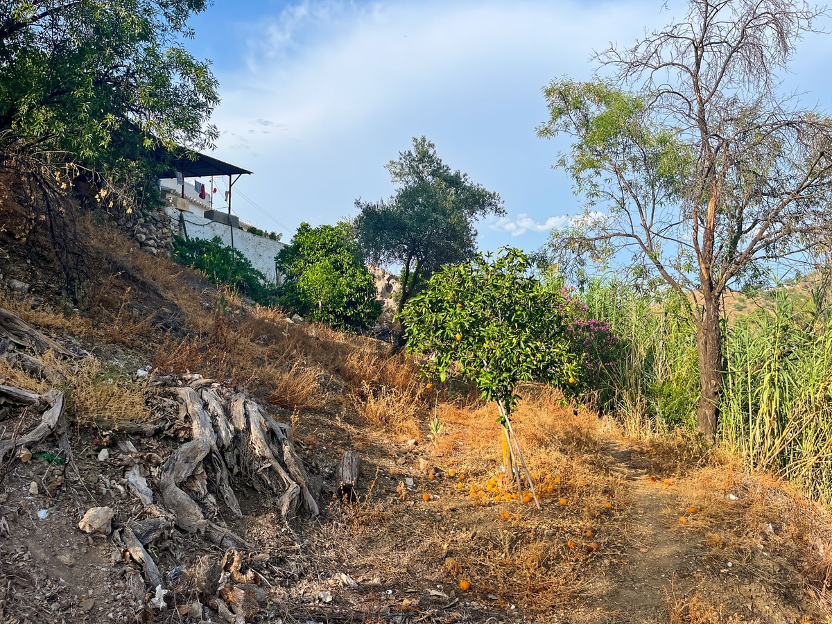 Te koop Finca - Cortijo Costa Del Sol Comares € 288.000,-