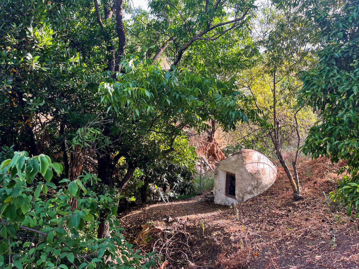 Te koop Finca - Cortijo Costa Del Sol Comares € 288.000,-