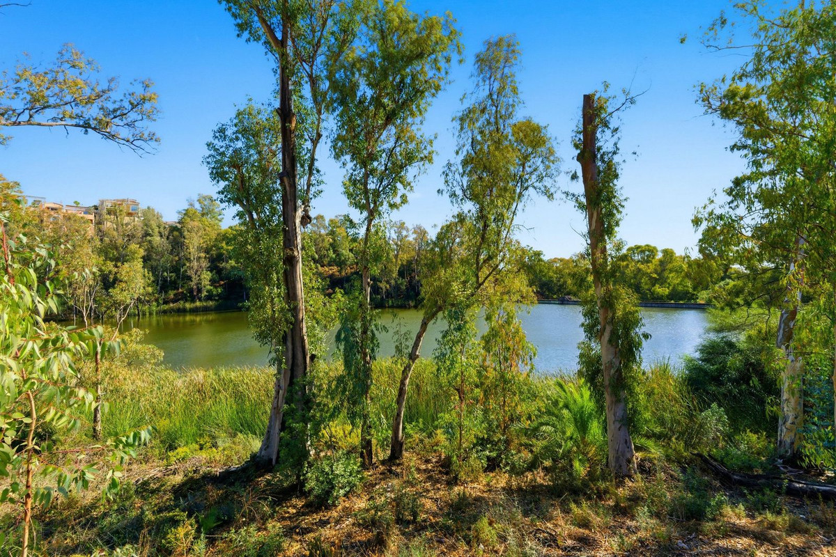 Te koop Middle Floor Apartment Costa Del Sol Marbella € 849.000,-