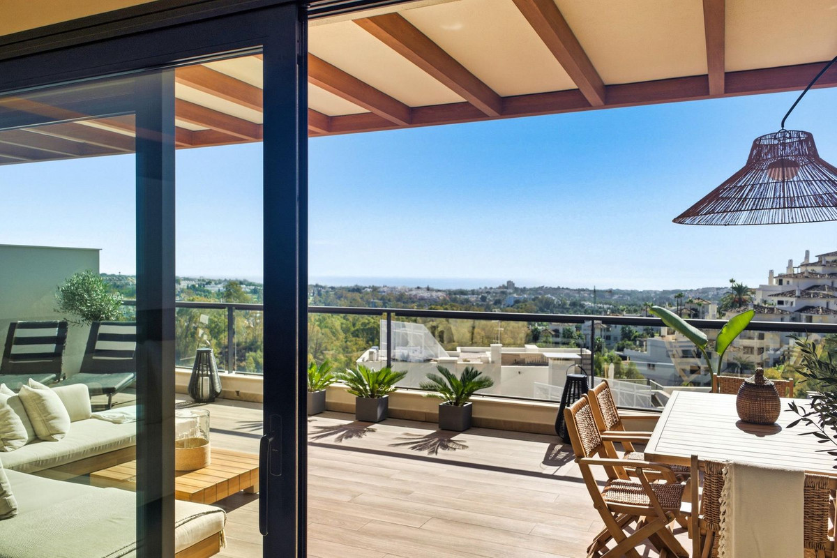 Te koop Middle Floor Apartment Costa Del Sol Marbella € 849.000,-