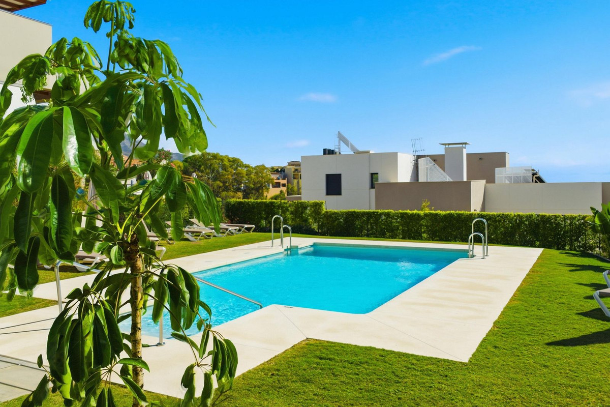 Te koop Middle Floor Apartment Costa Del Sol Marbella € 849.000,-