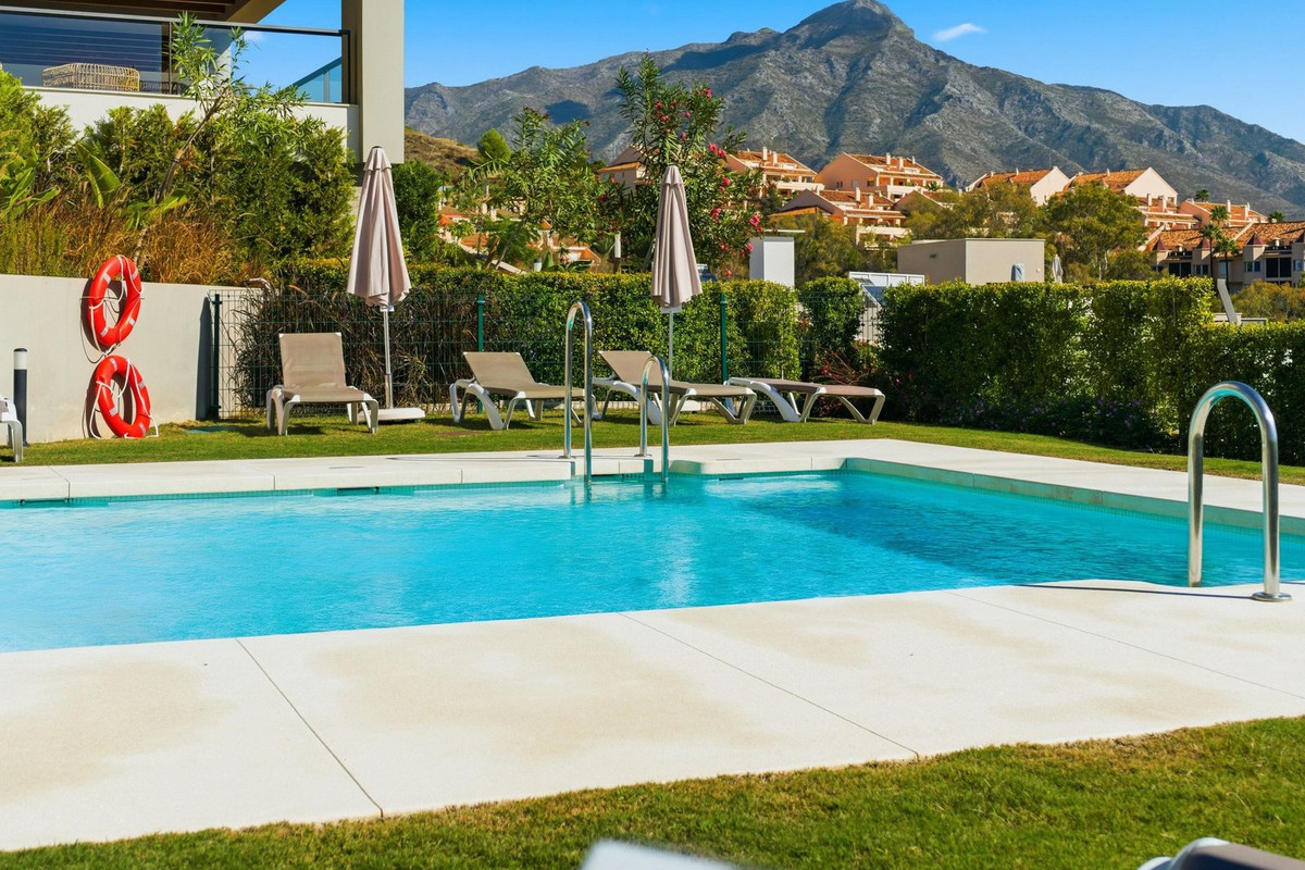 Te koop Middle Floor Apartment Costa Del Sol Marbella € 849.000,-