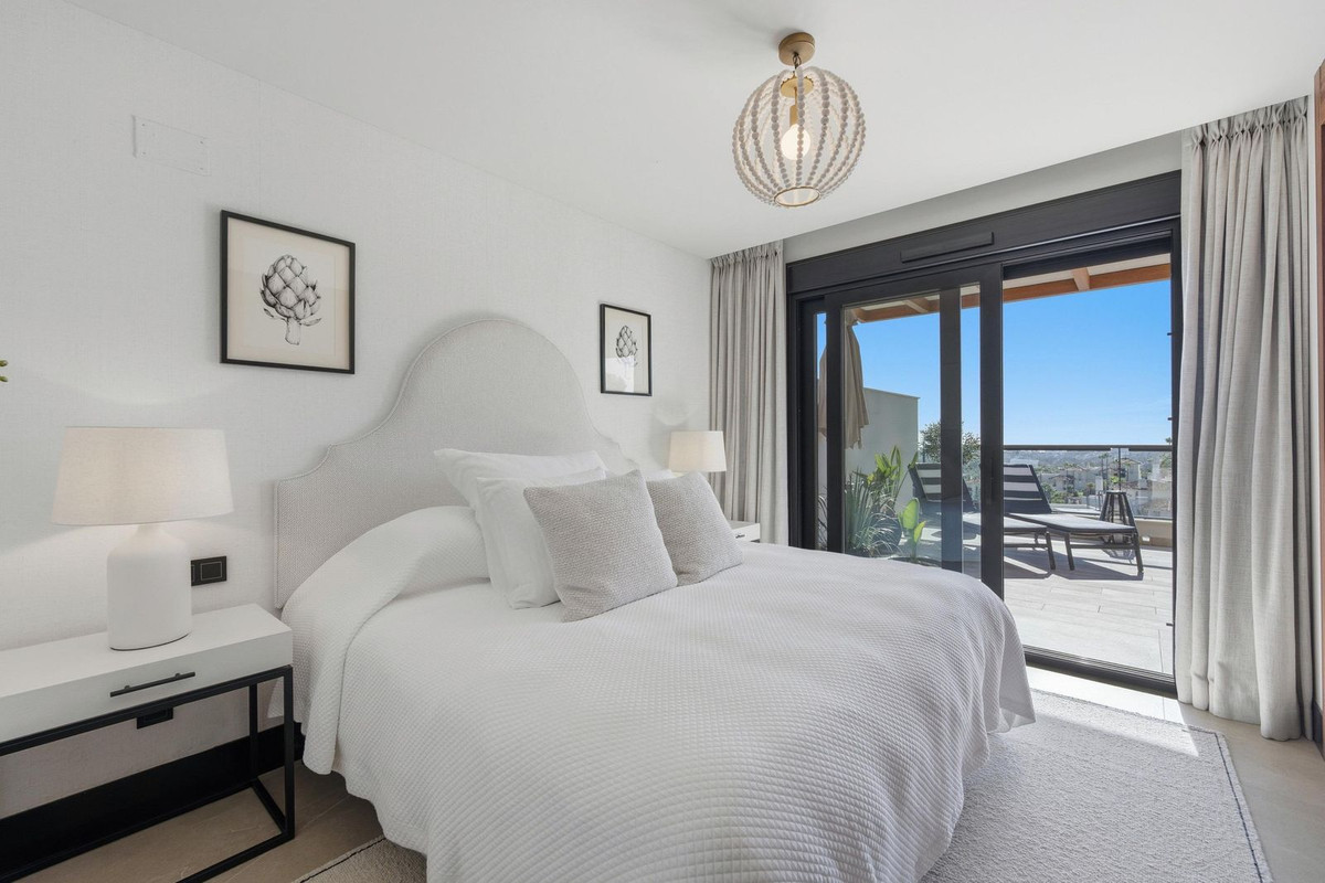 Te koop Middle Floor Apartment Costa Del Sol Marbella € 849.000,-