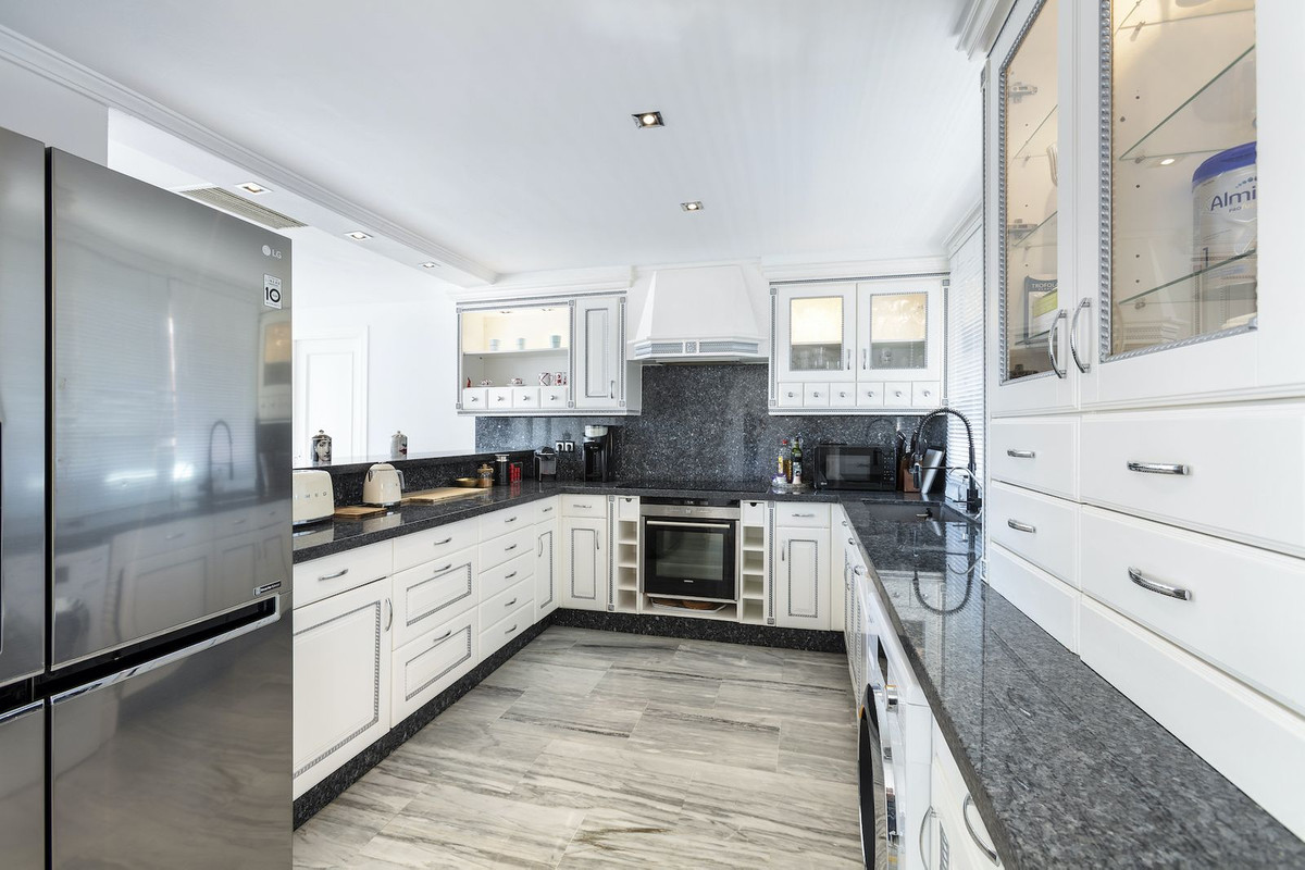 Te koop Penthouse Duplex Costa Del Sol Nueva Andalucía € 1.950.000,-