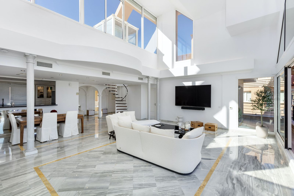 Te koop Penthouse Duplex Costa Del Sol Nueva Andalucía € 1.950.000,-