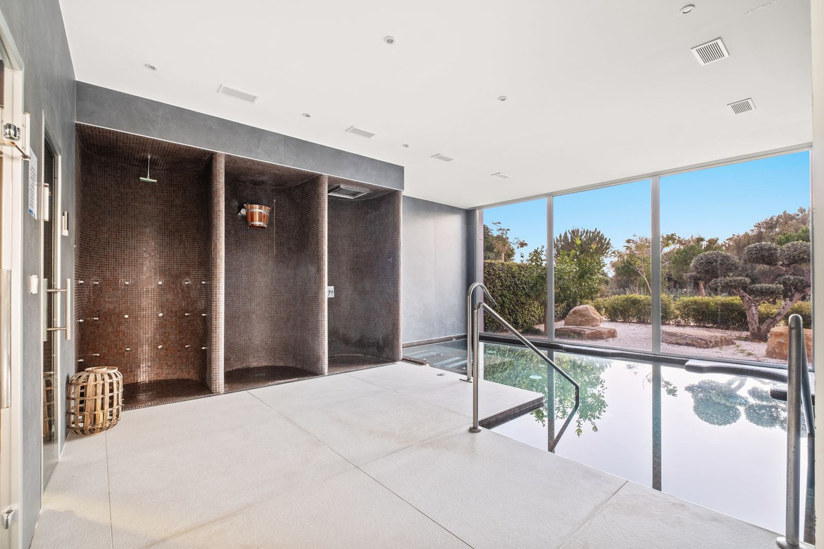 Te koop Gelijkvloers appartement Costa Del Sol Estepona € 840.000,-