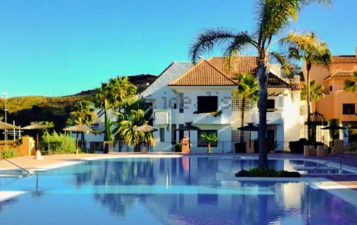 Te koop Penthouse Costa Del Sol La Duquesa € 260.000,-