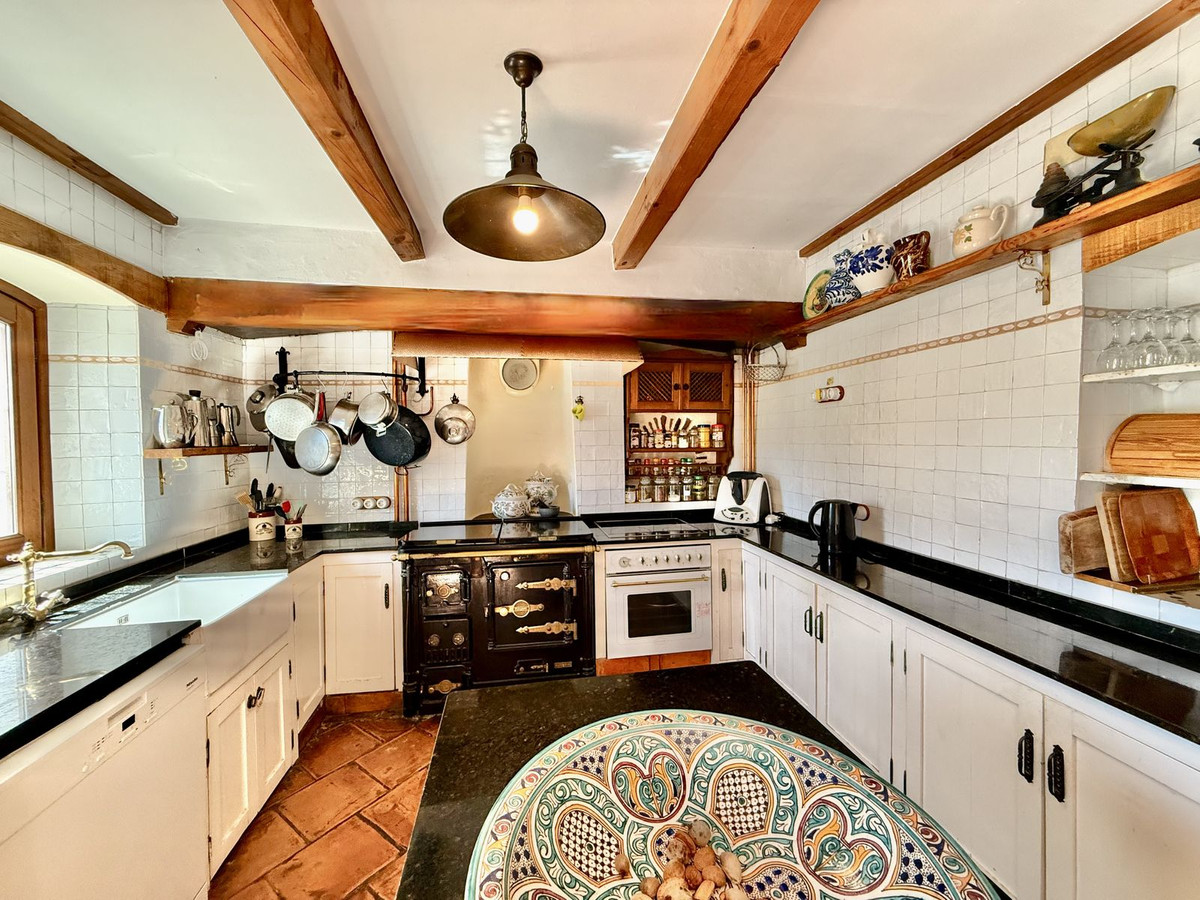 Te koop Finca - Cortijo Costa Del Sol Casarabonela € 799.950,-