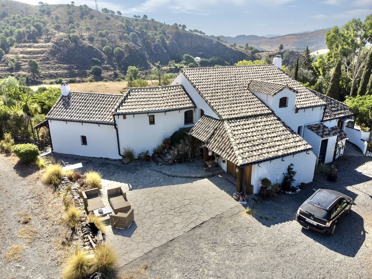 Te koop Finca - Cortijo Costa Del Sol Casarabonela € 799.950,-