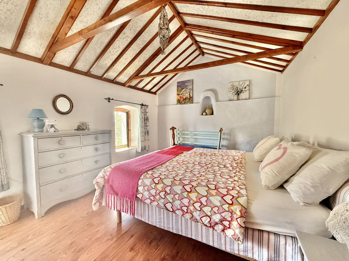 Te koop Finca - Cortijo Costa Del Sol Casarabonela € 799.950,-