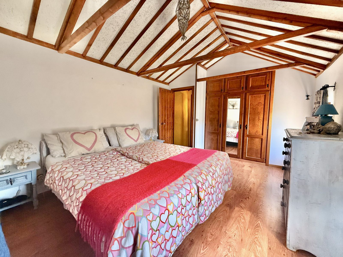 Te koop Finca - Cortijo Costa Del Sol Casarabonela € 799.950,-