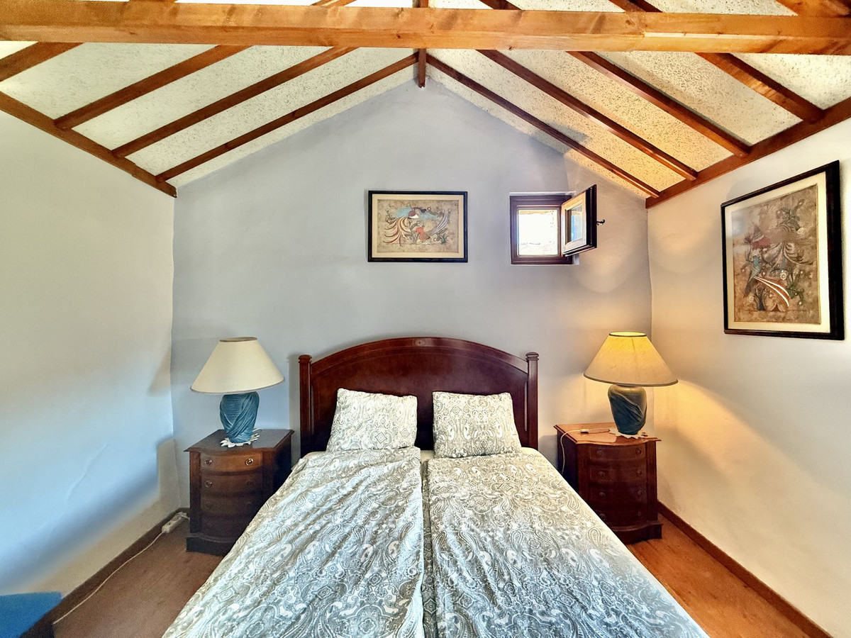 Te koop Finca - Cortijo Costa Del Sol Casarabonela € 799.950,-