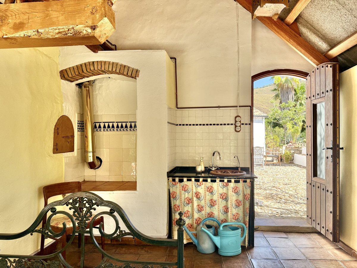 Te koop Finca - Cortijo Costa Del Sol Casarabonela € 799.950,-