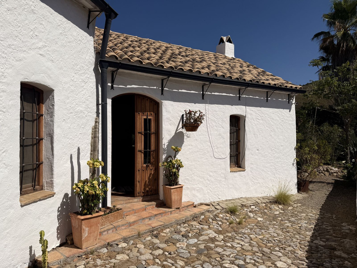 Te koop Finca - Cortijo Costa Del Sol Casarabonela € 799.950,-