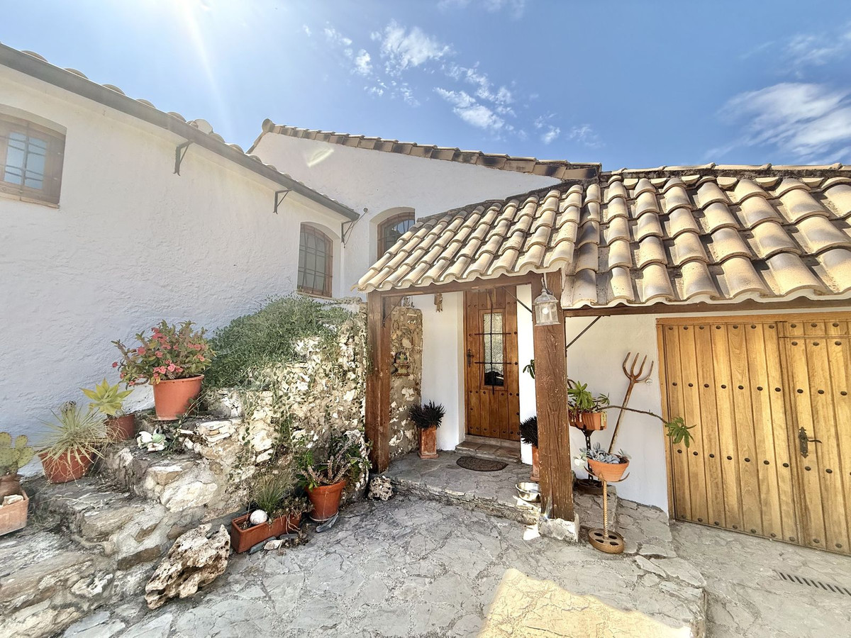 Te koop Finca - Cortijo Costa Del Sol Casarabonela € 799.950,-